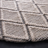 Safavieh Marbella 6'-0" x 6'-0" Rug in Silver / Black