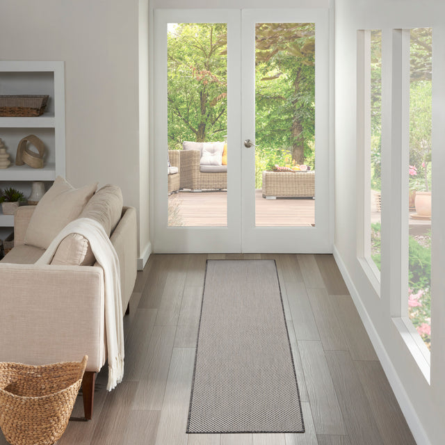 Nourison Courtyard COU01 Machine Made Ivory, Charcoal Rug