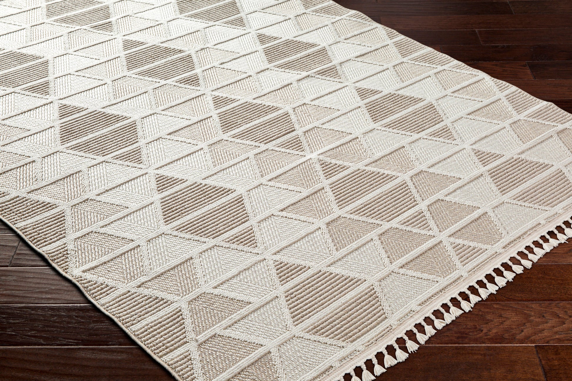 Surya Finland Fnd-2301 Cream, Off-White Area Rug