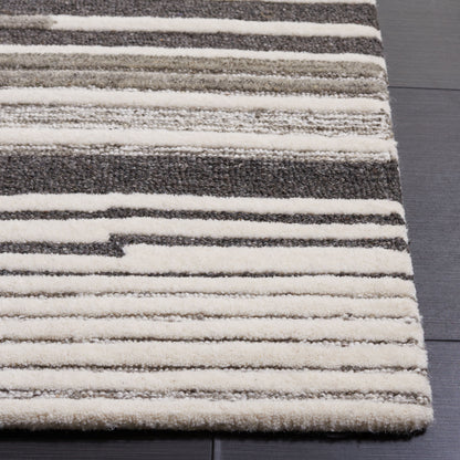 Safavieh Fifth Avenue Ftv132B Natural/Grey Area Rug