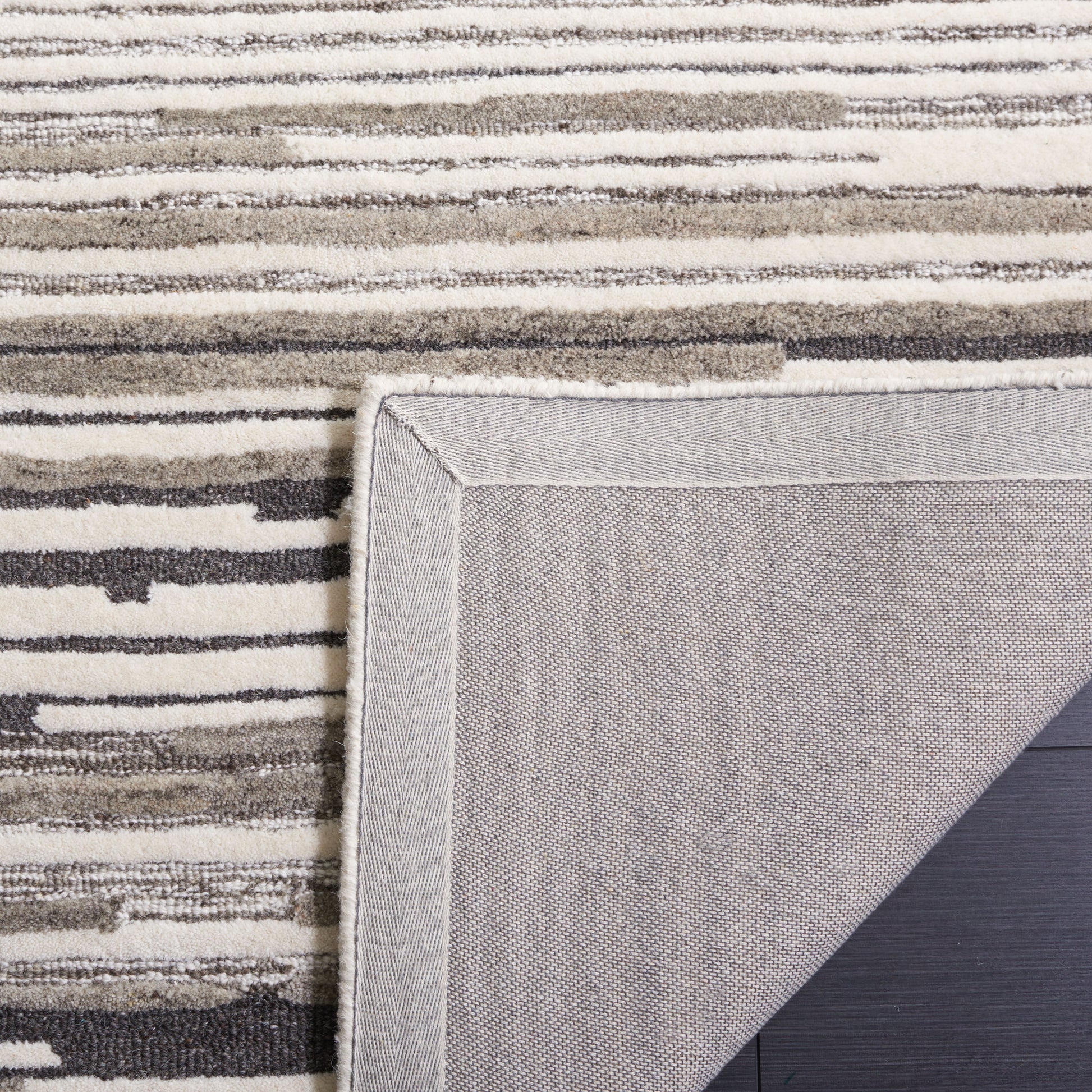 Safavieh Fifth Avenue Ftv132B Natural/Grey Area Rug