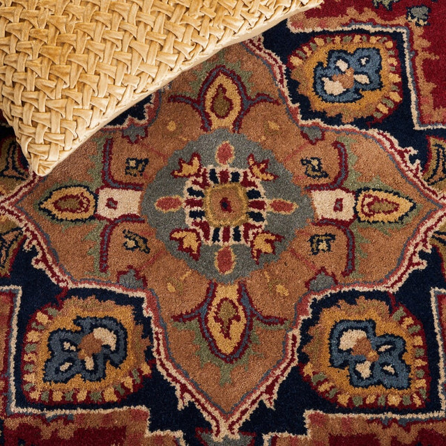 Safavieh Heritage Hg625A Red Rug