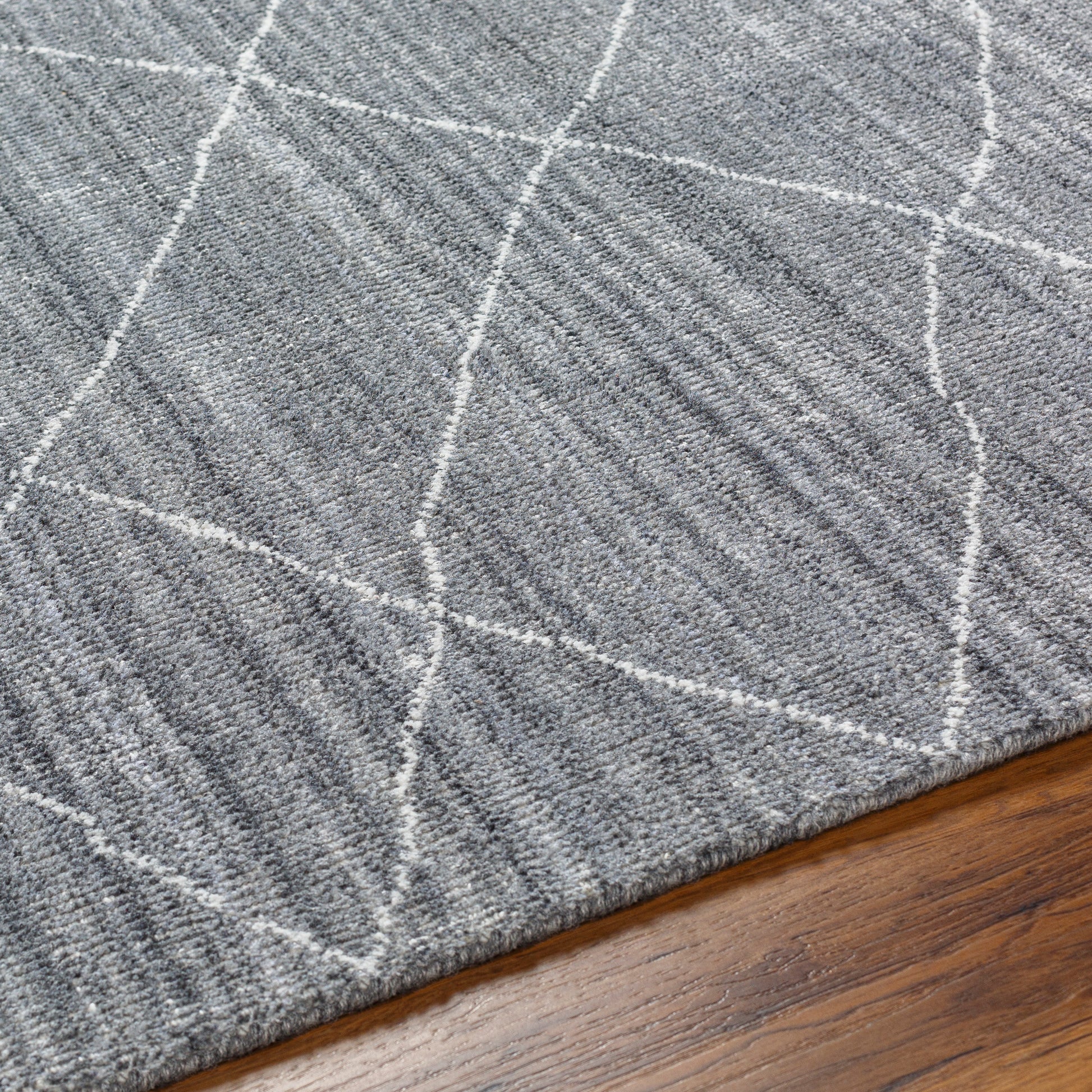 Surya Highland Hhd-2301 Silver Gray, Light Gray, Medium Gray Area Rug