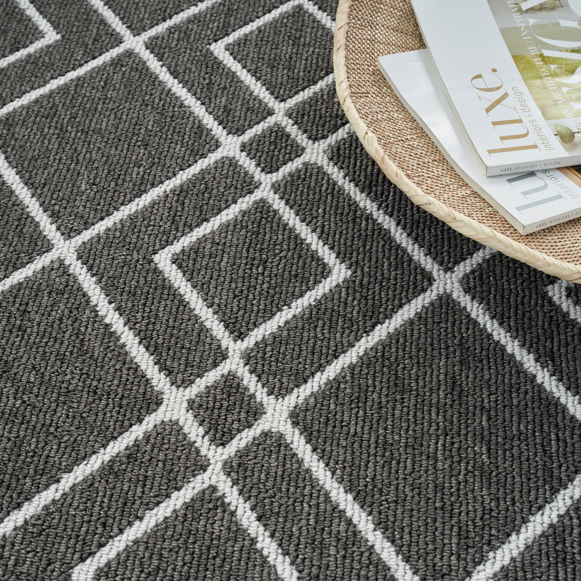 Nourison Modern Lines Mol01 Charcoal Area Rug