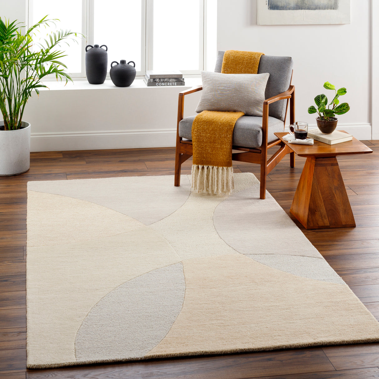 Surya Isabel Ibl-2300 Beige, Tan Rug.