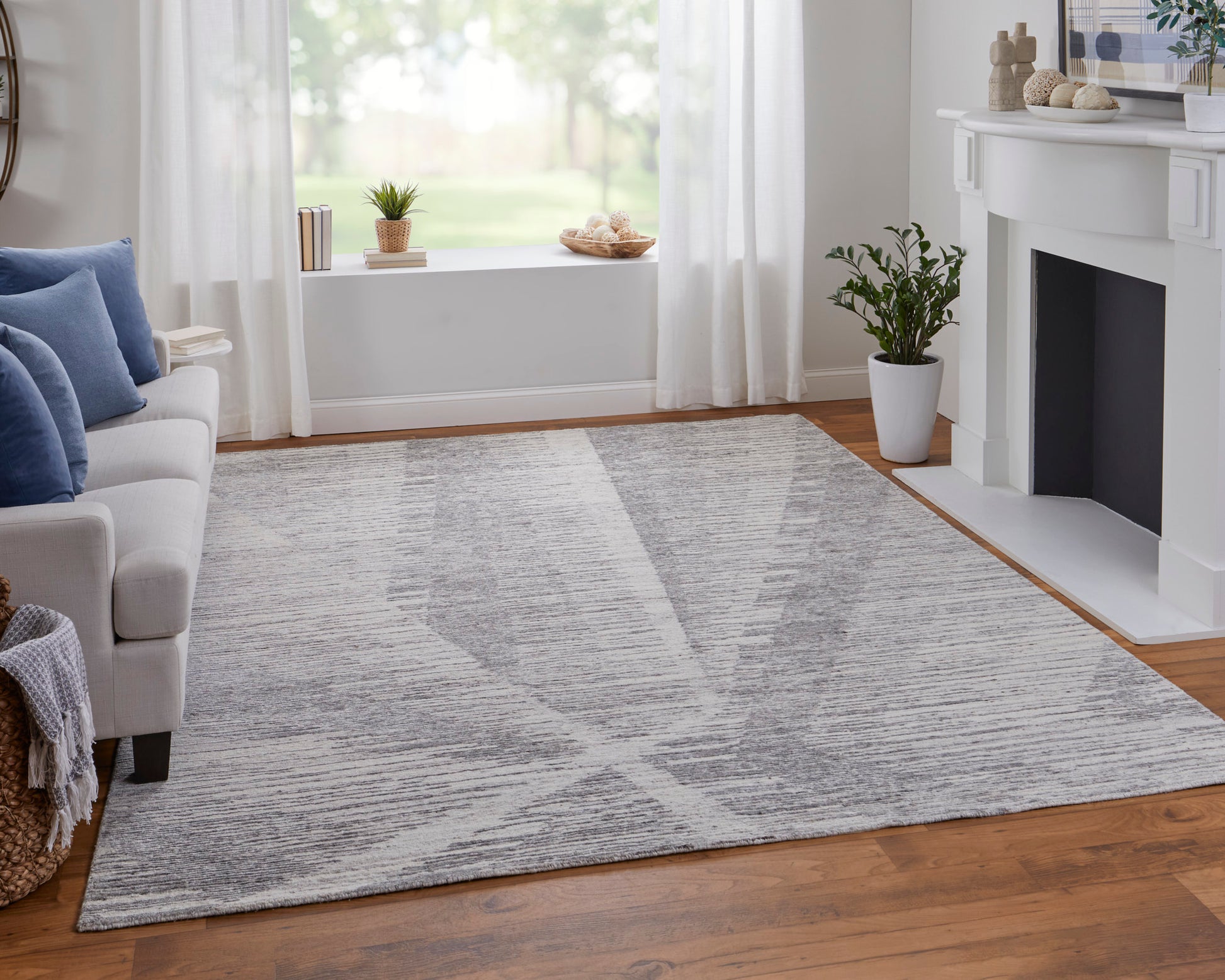 Feizy Brighton Bri69Chf Ivory/Taupe/Silver Area Rug