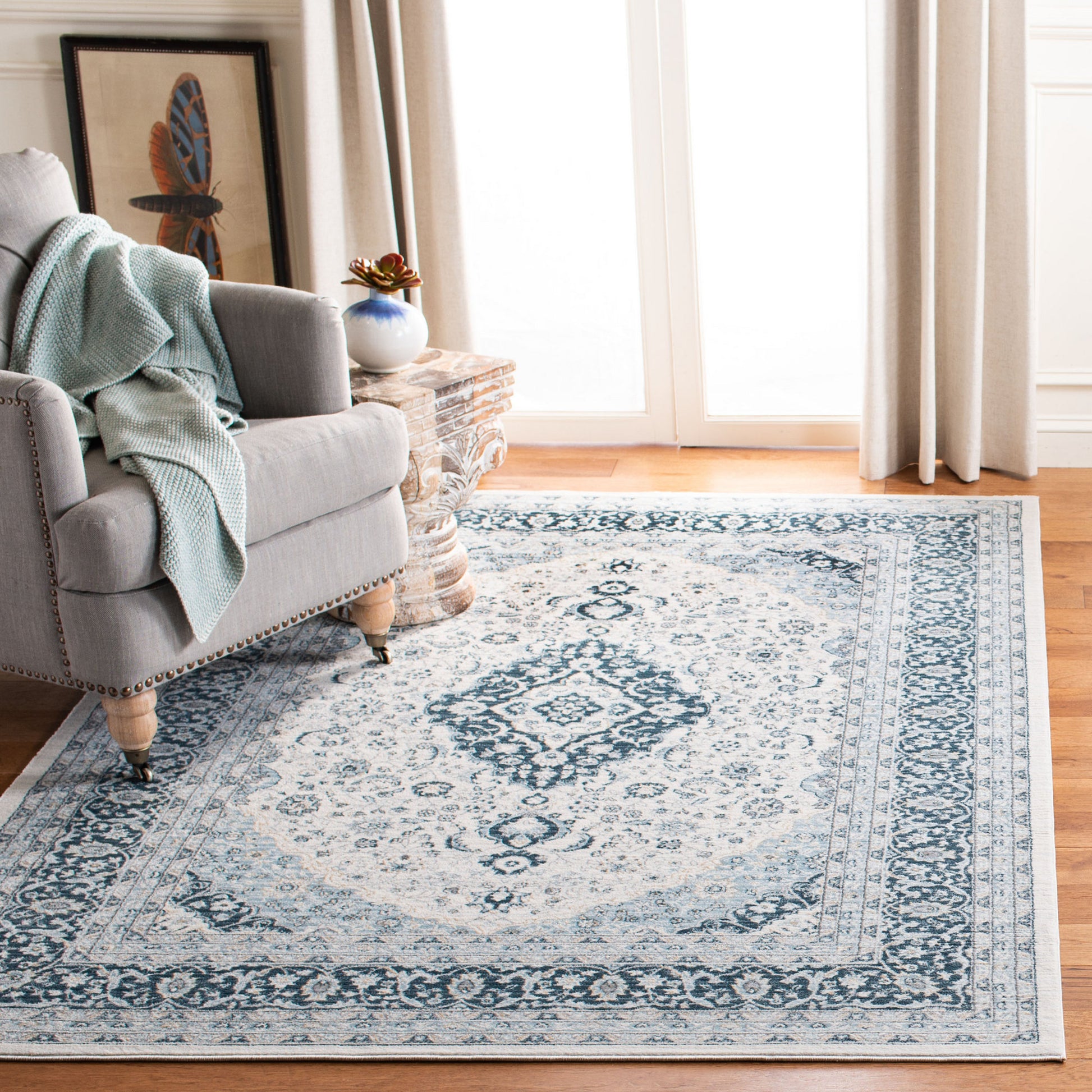 Safavieh Isabella Isa919N Cream/Navy Area Rug