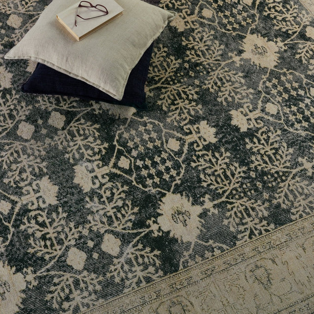 Jaipur Boheme Pia Boh24 Navy/Cream Rug.