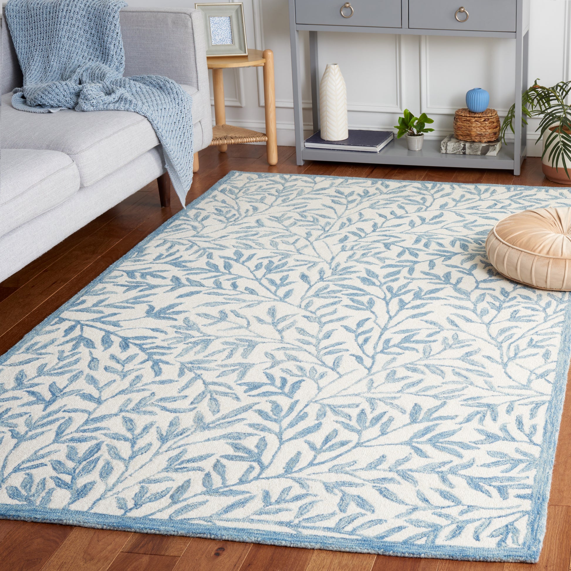 Safavieh Jardin Jar753L Ivory/Blue Area Rug