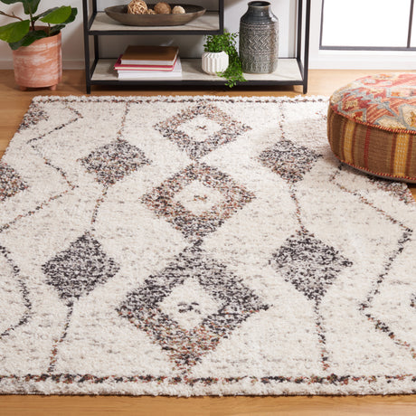 Safavieh Jericho Jer102A Ivory/Black Rug.