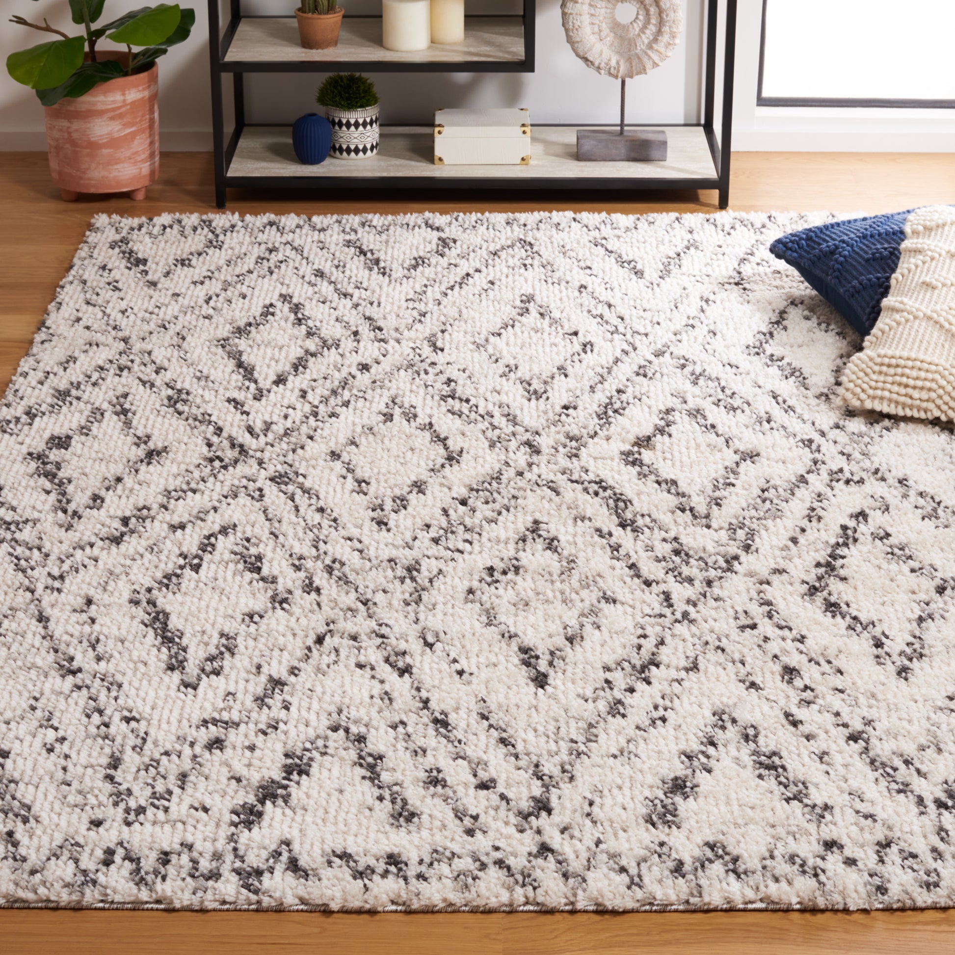 Safavieh Jericho Jer104A Ivory/Black Area Rug