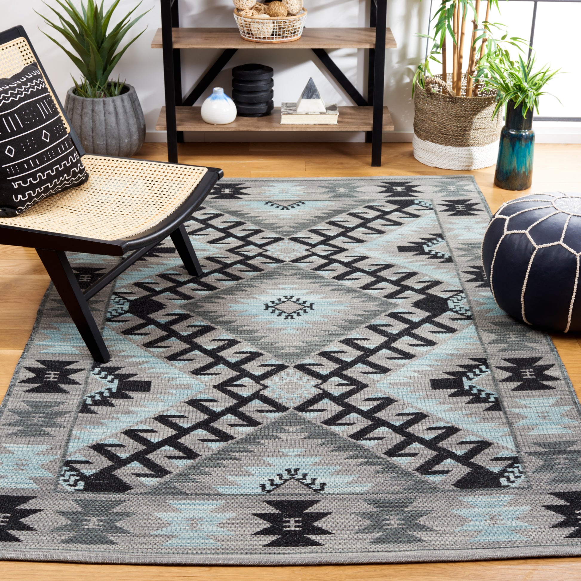 Safavieh Kilim Klm330F Grey/Black Area Rug