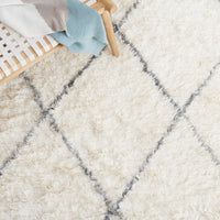 Safavieh Kenya Kny775A Ivory/Grey Area Rug