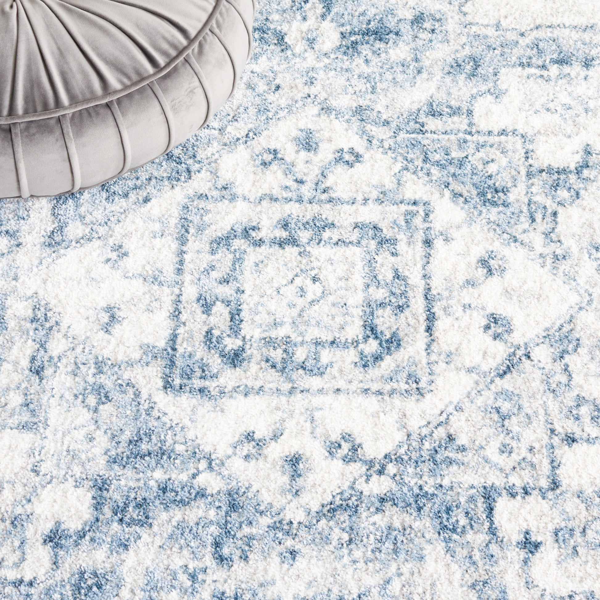 Safavieh Layla Lay100A Ivory Grey/Blue Area Rug