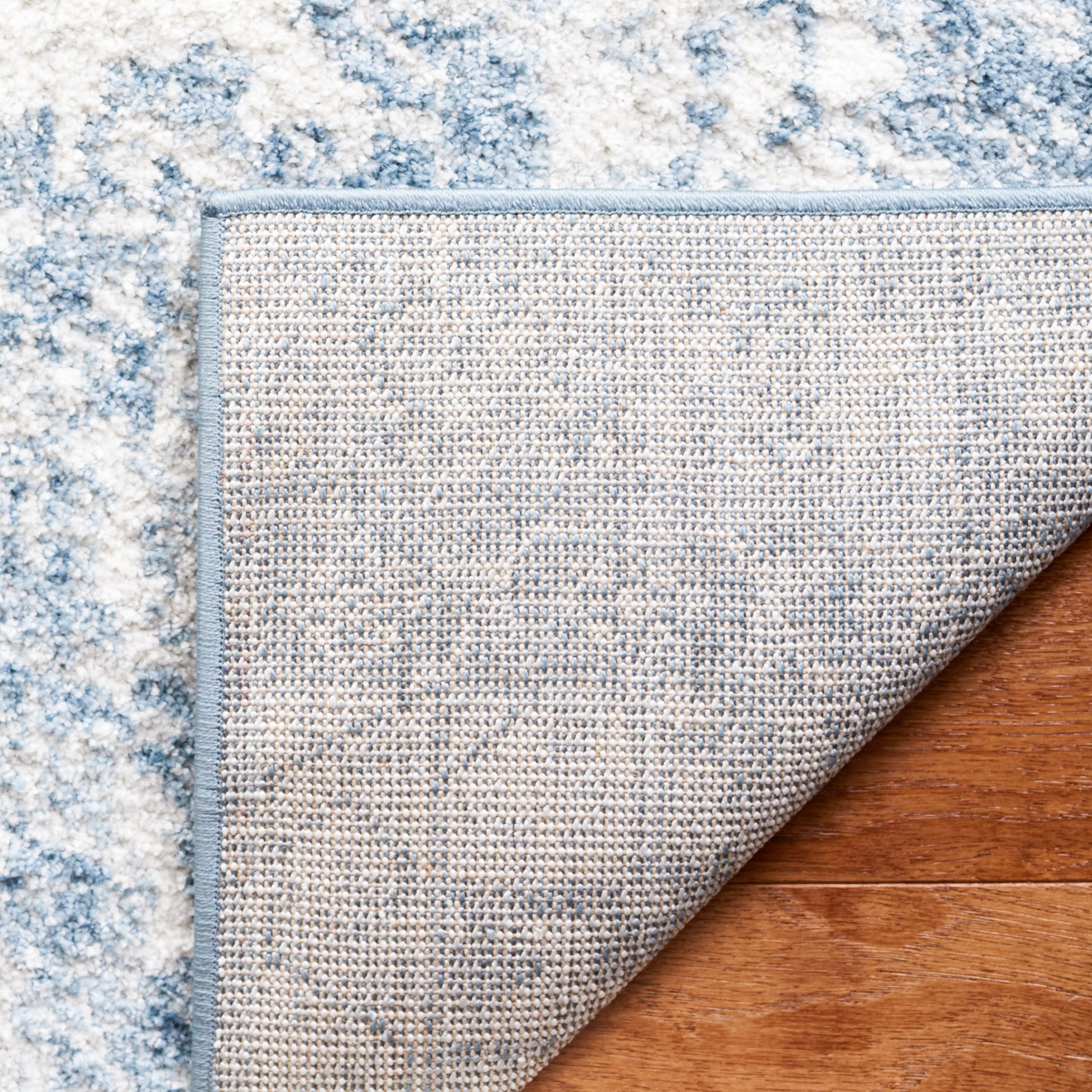 Safavieh Layla Lay100A Ivory Grey/Blue Area Rug