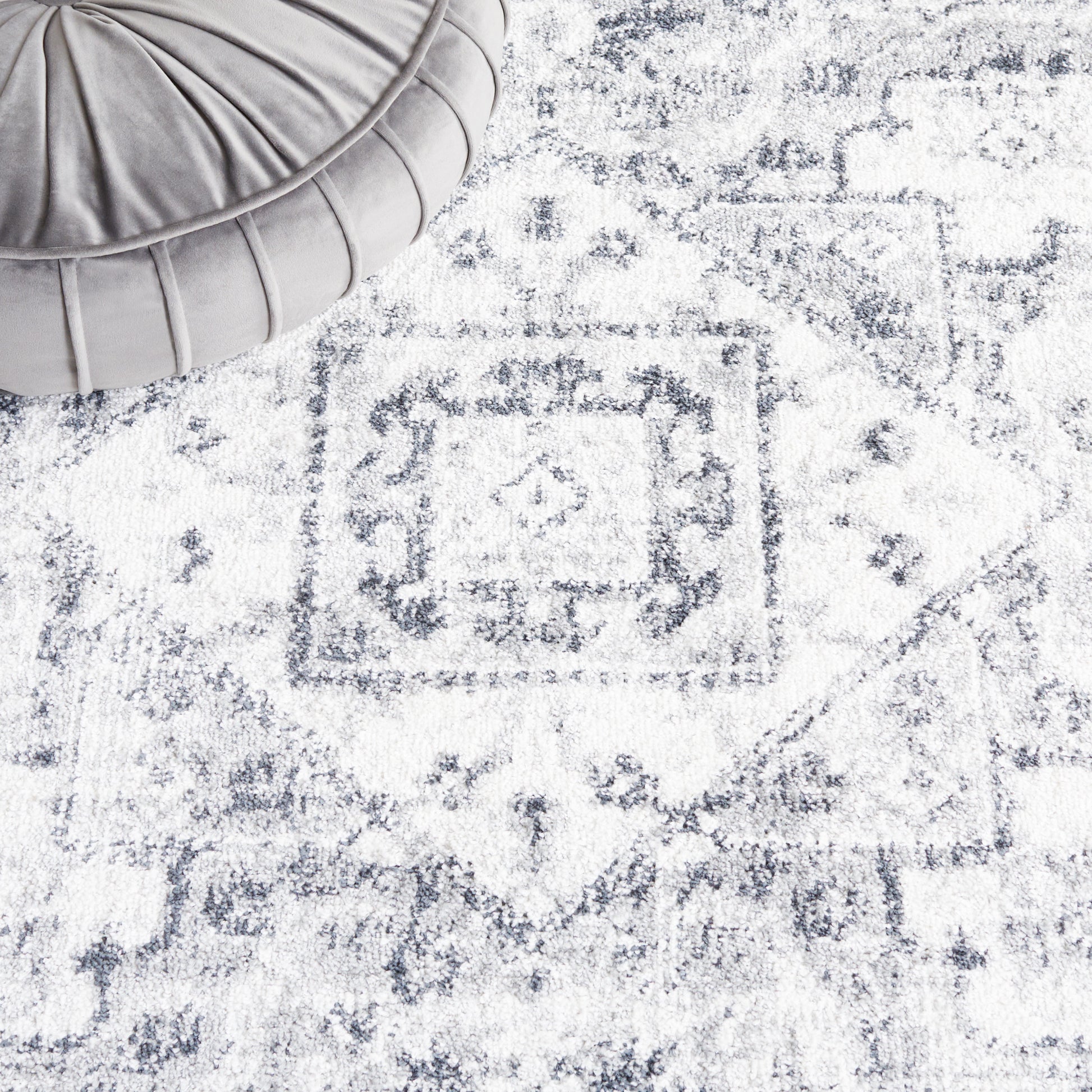 Safavieh Layla Lay104A Ivory Grey/Charcoal Area Rug