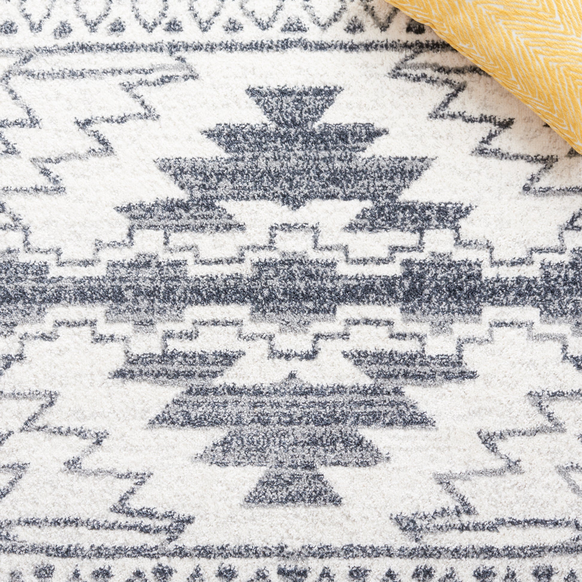 Safavieh Layla Lay105A Ivory/Grey Area Rug