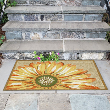 Liora Manne Frontporch Sunflower 1417/09 Yellow Rug.