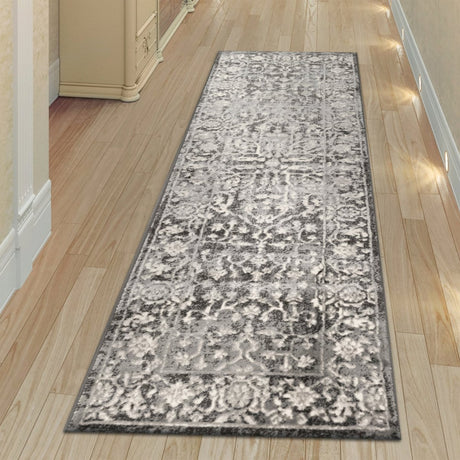 Liora Manne Soho Heriz 7105/48 Black Rug.