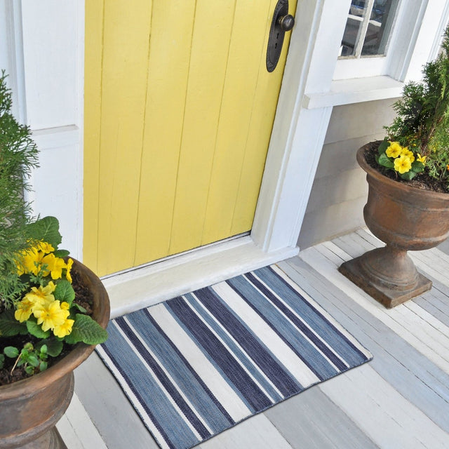 Liora Manne Sorrento Boat Stripe 6317/33 Navy Rug.