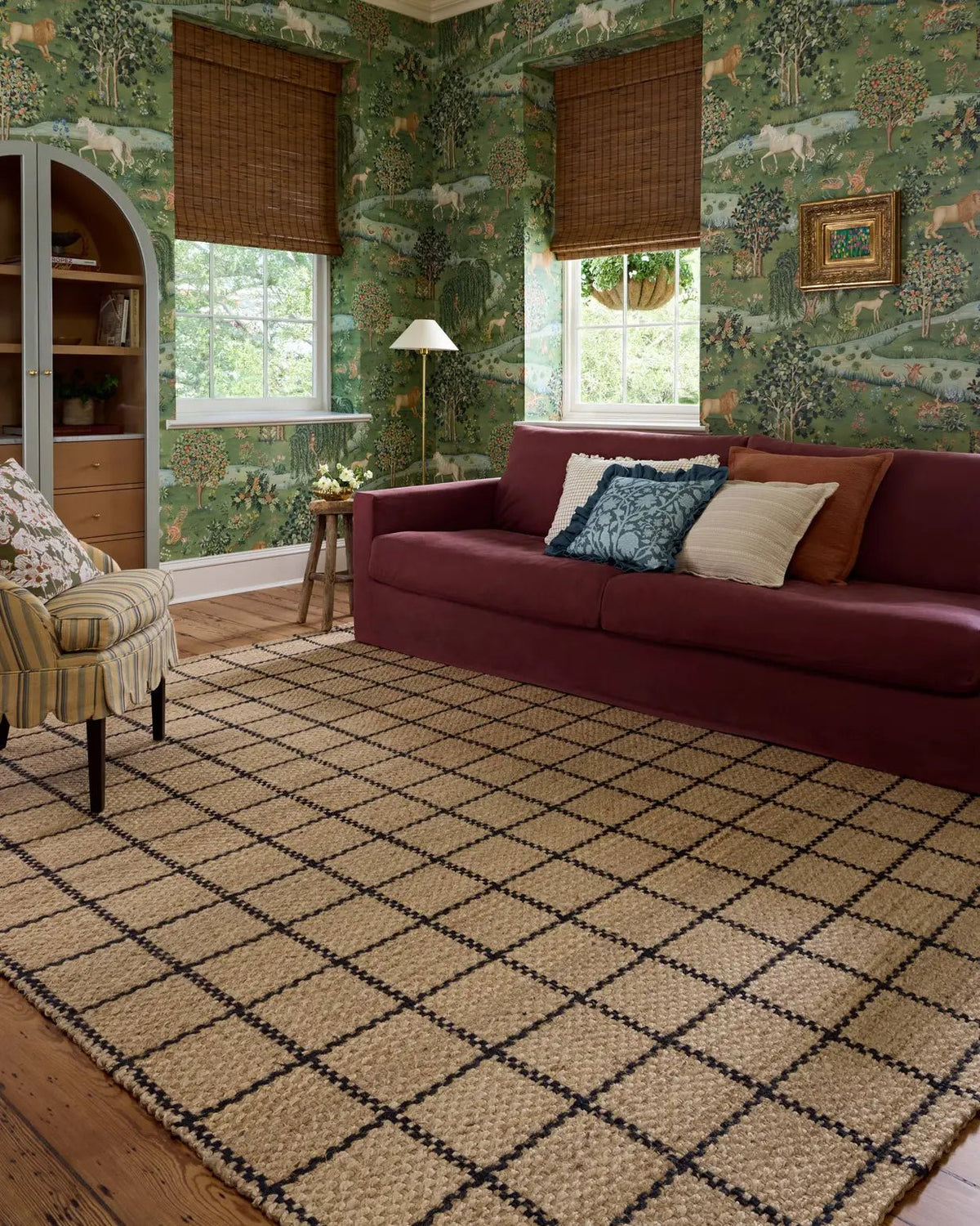 Chris Loves Julia x Loloi Fletcher FLE-01 Natural / Black Rug - room scene 3