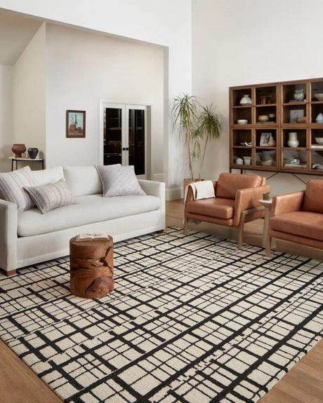 Chris Loves Julia x Loloi Polly POL-02 Black / Ivory Rug - room scene 1