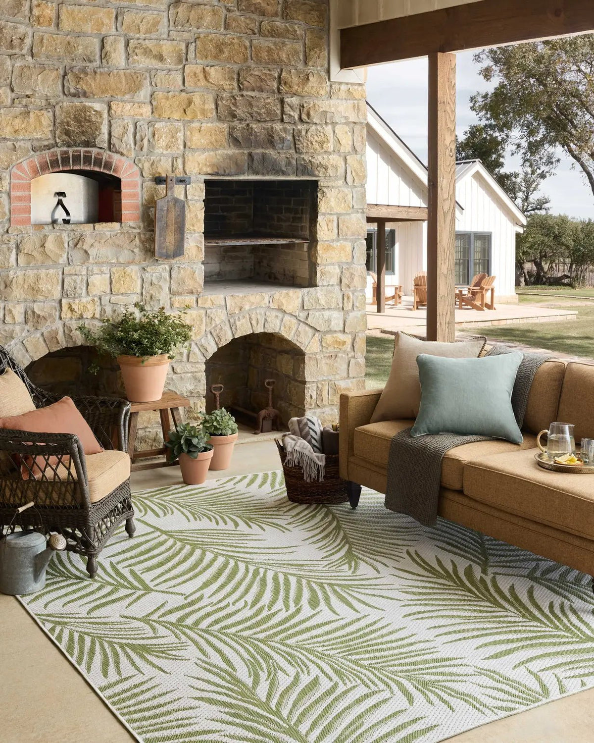 Loloi Easton ESN-06 Ivory / Green Rug - room scene 3