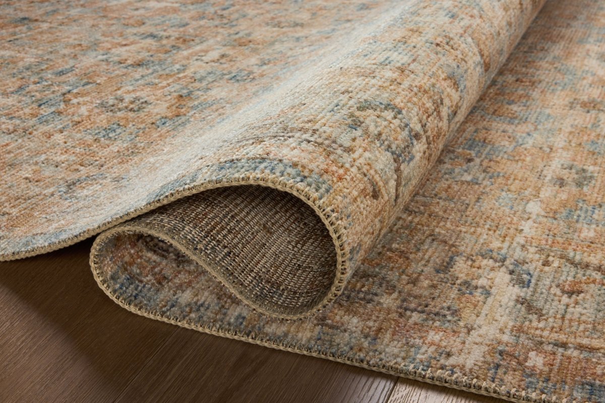 Loloi Heritage Her-15 Ocean/Sand Rug.