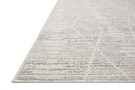 Loloi Kamala Kam-02 Ivory/Silver Rug.