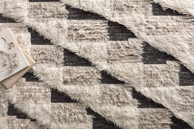 Loloi Khalid Kf - 02 Natural/Black Rugs - Loloi - khalkf - 02nabl2030