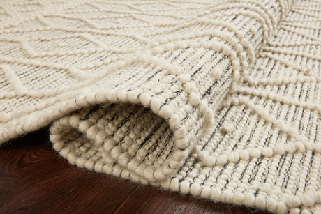 Loloi Noelle Noe-02 Ivory/Black Rugs.