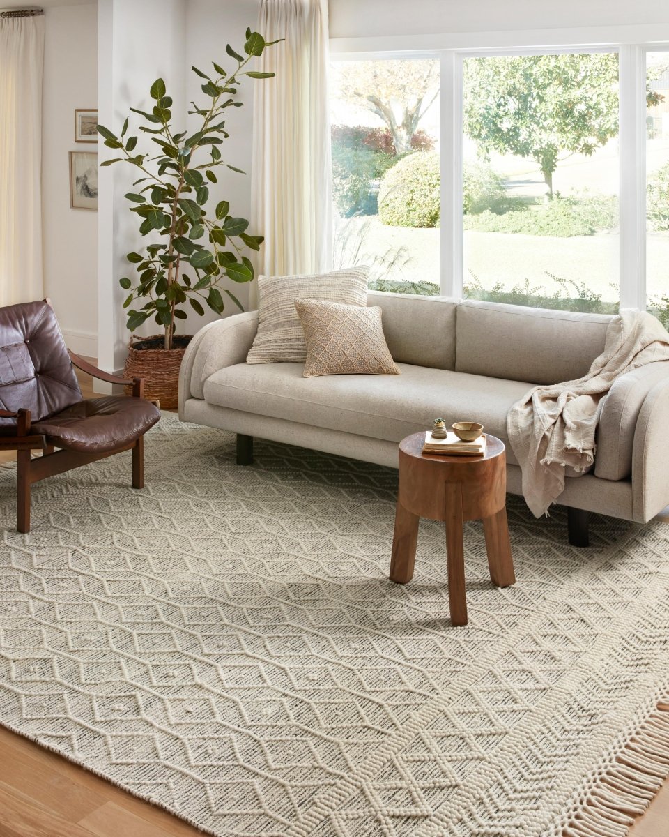 Loloi Noelle Noe-02 Ivory/Black Rugs.