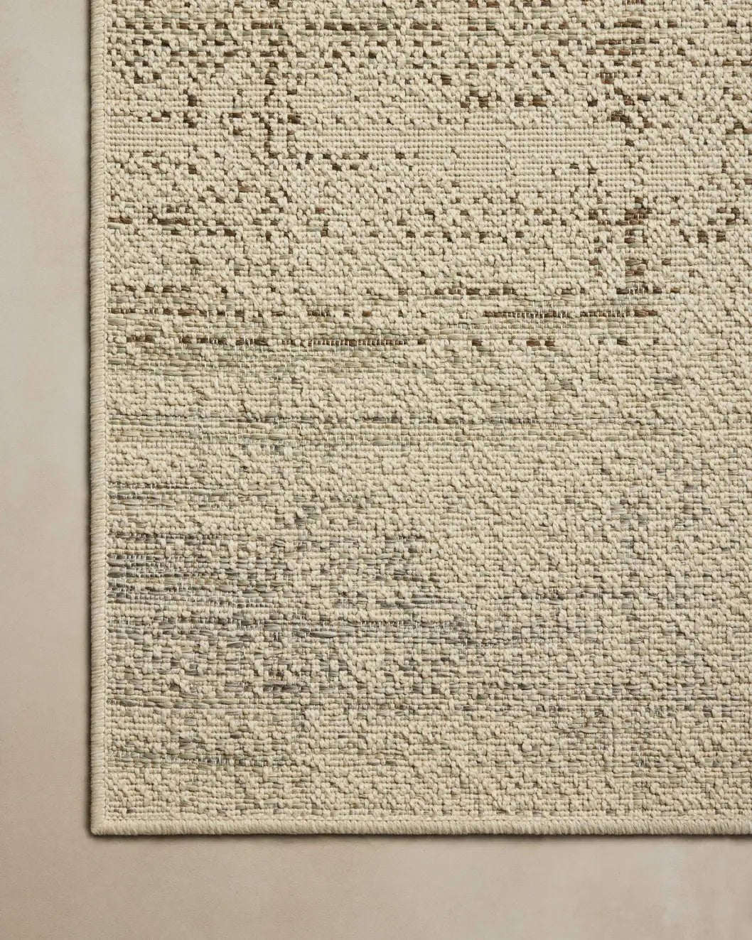 Loloi Saylor SAY-07 Ivory / Fog Rug - corner on wood