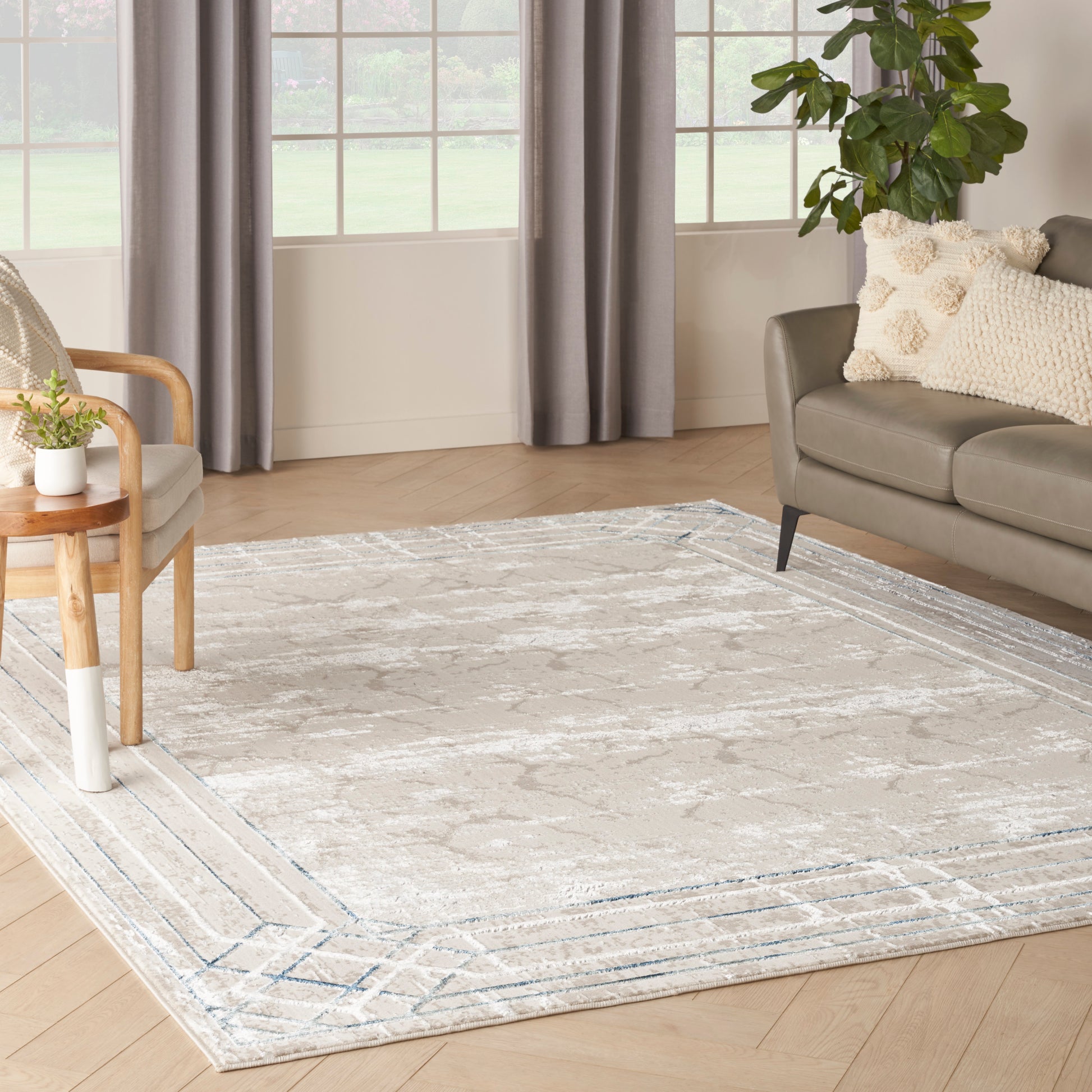 Nourison Glitz Glz03 Ivory/Taupe Area Rug