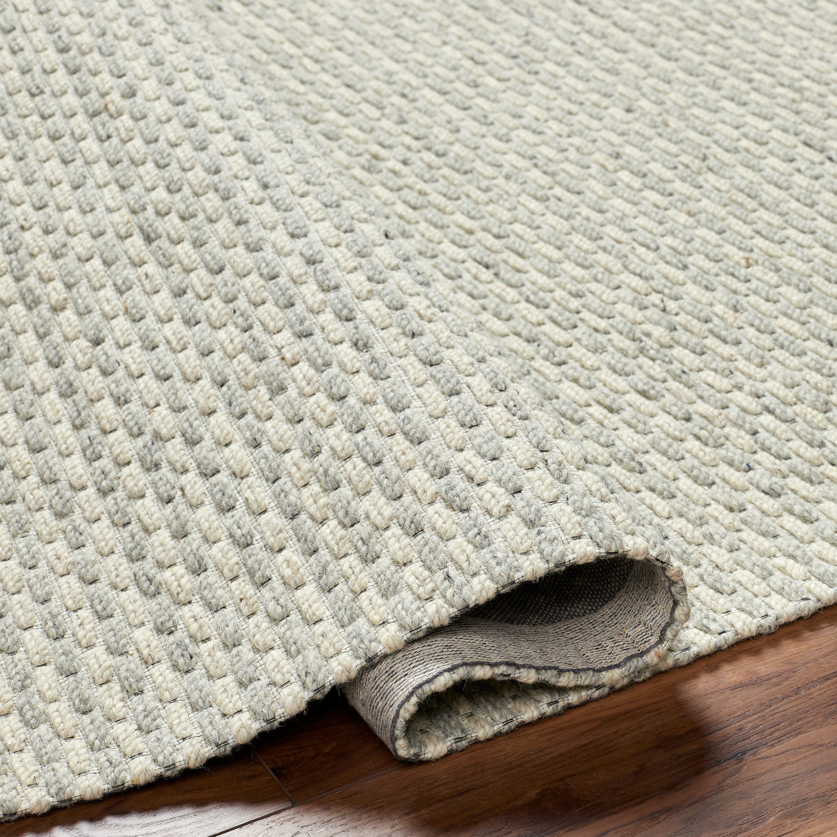 Surya Lumi Lum-2301 Cream, Light Gray, Black Rug.