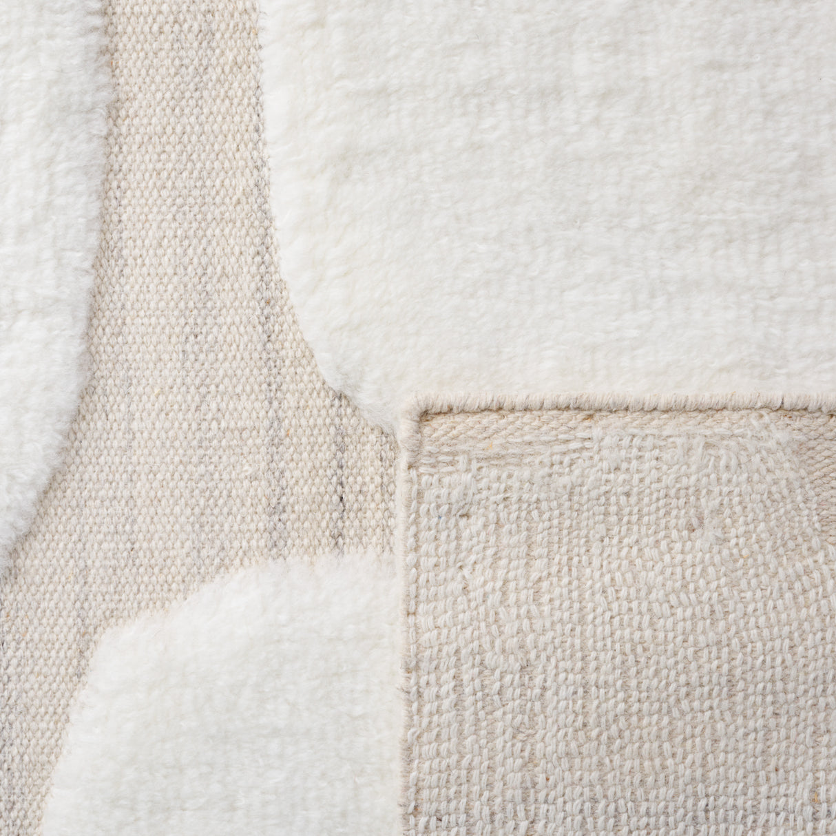 Safavieh Manhattan Man550A Ivory/Beige Rug.