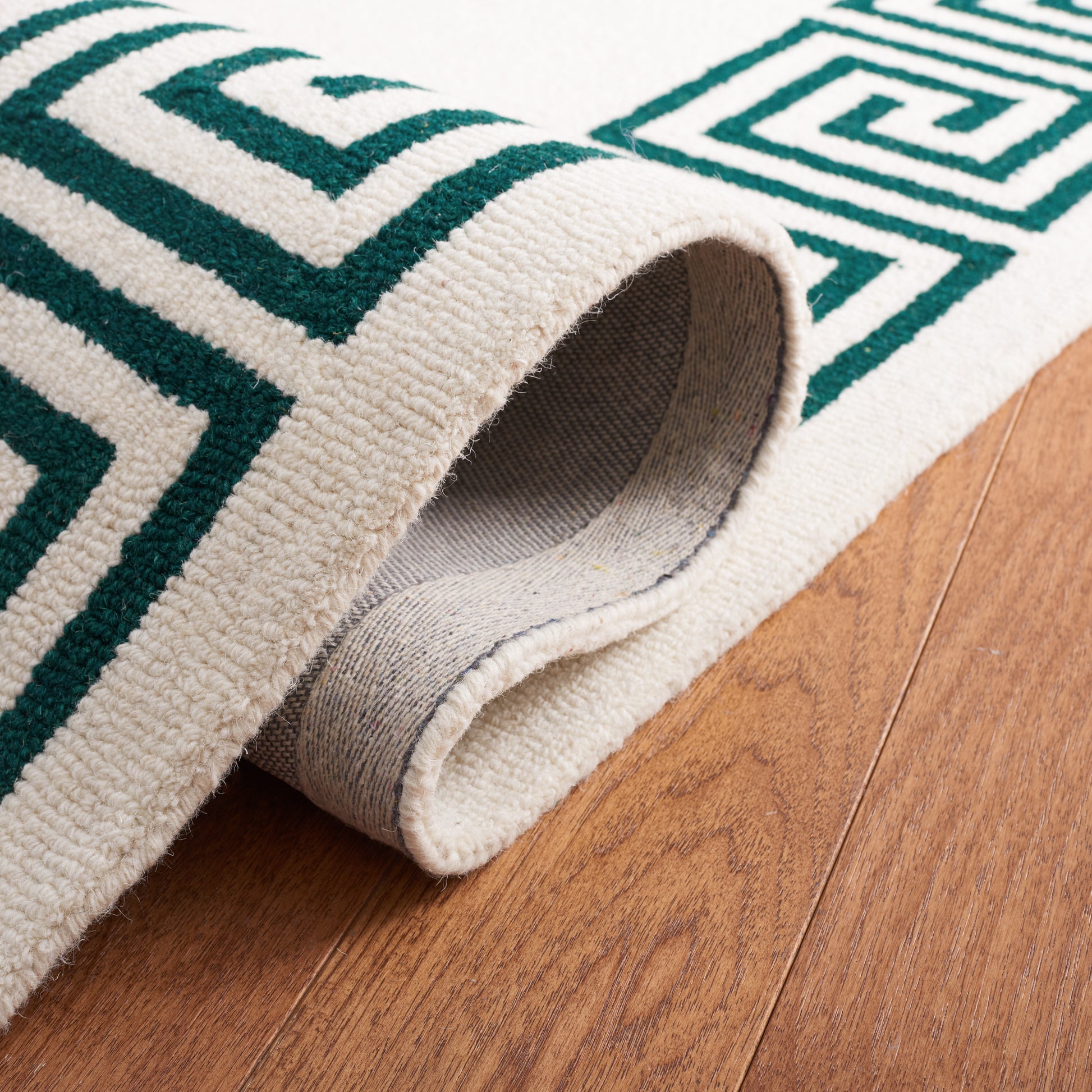 Safavieh Metro Met275Y Ivory/Green Area Rug