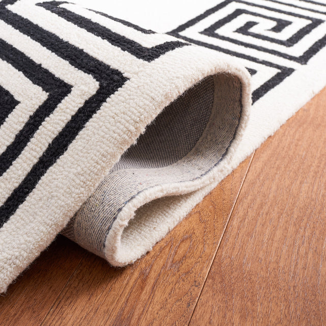 Safavieh Metro Met275Z Ivory/Black Rug.