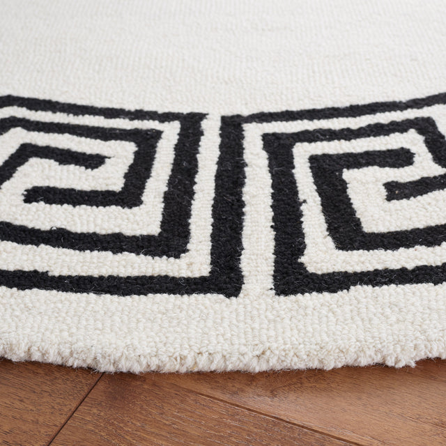 Safavieh Metro Met275Z Ivory/Black Rug.