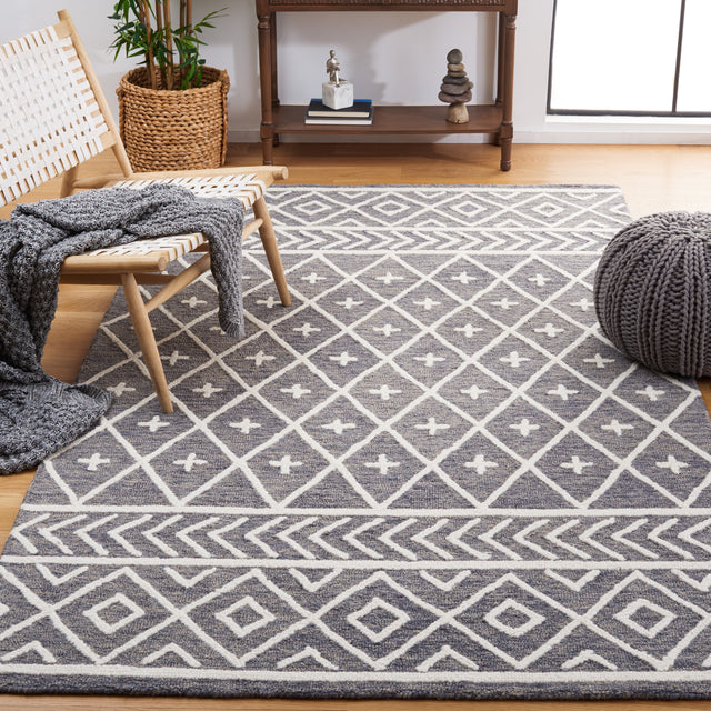 Safavieh Metro Met460F Grey/Ivory Rug.