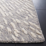 Safavieh Metro Met478F Grey/Ivory Rug.