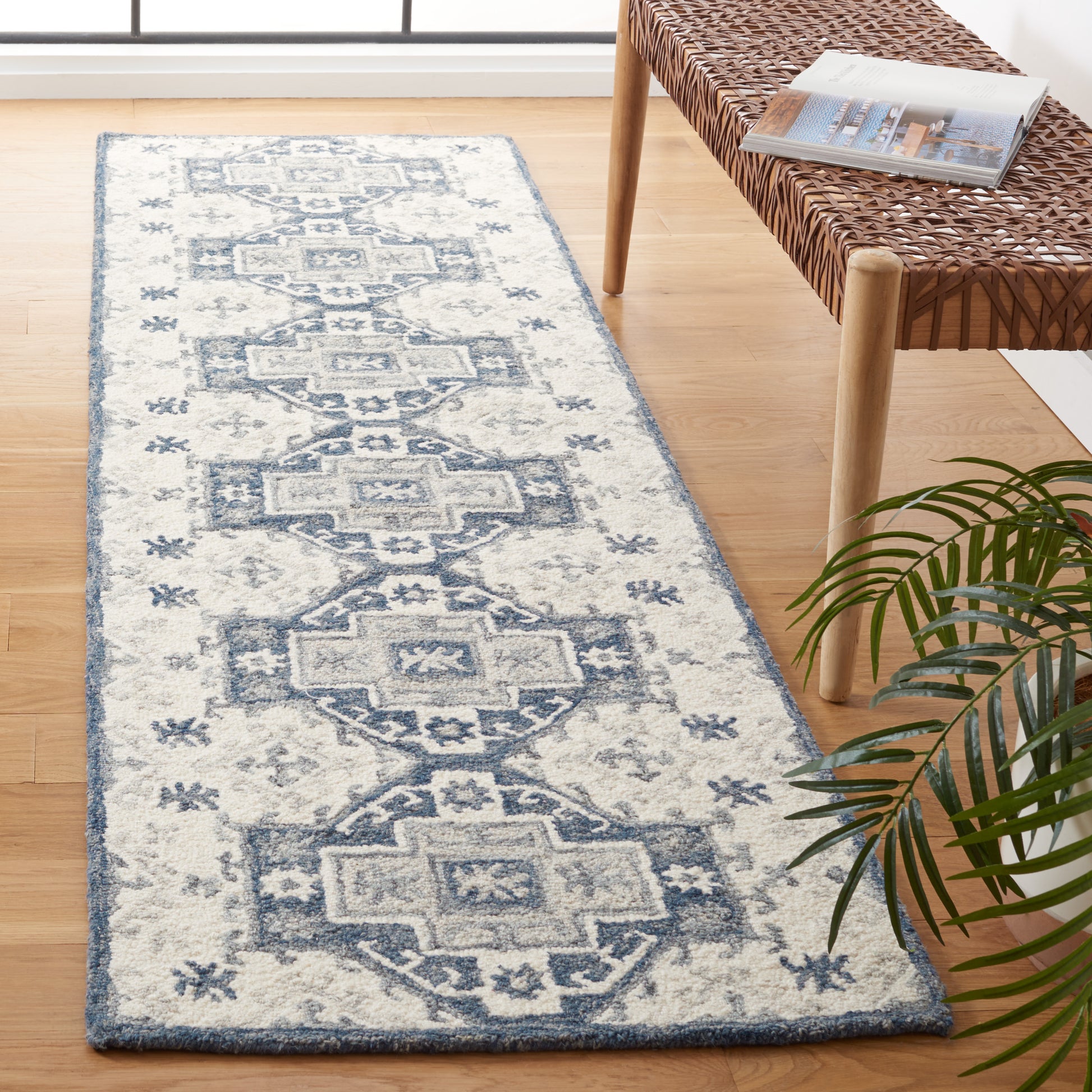 Safavieh Metro Met479H Ivory/Dark Grey Area Rug