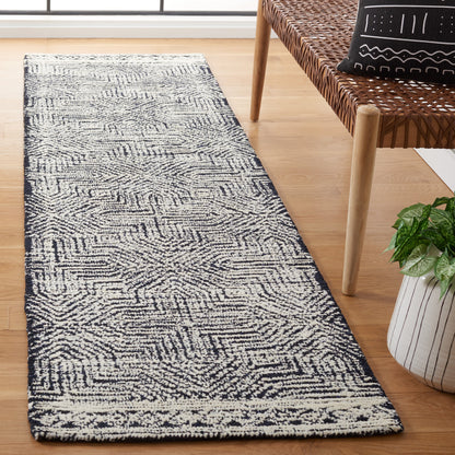 Safavieh Metro Met480Z Black/Ivory Area Rug