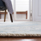 Safavieh Metro Met615K Light Blue/Ivory Rug.