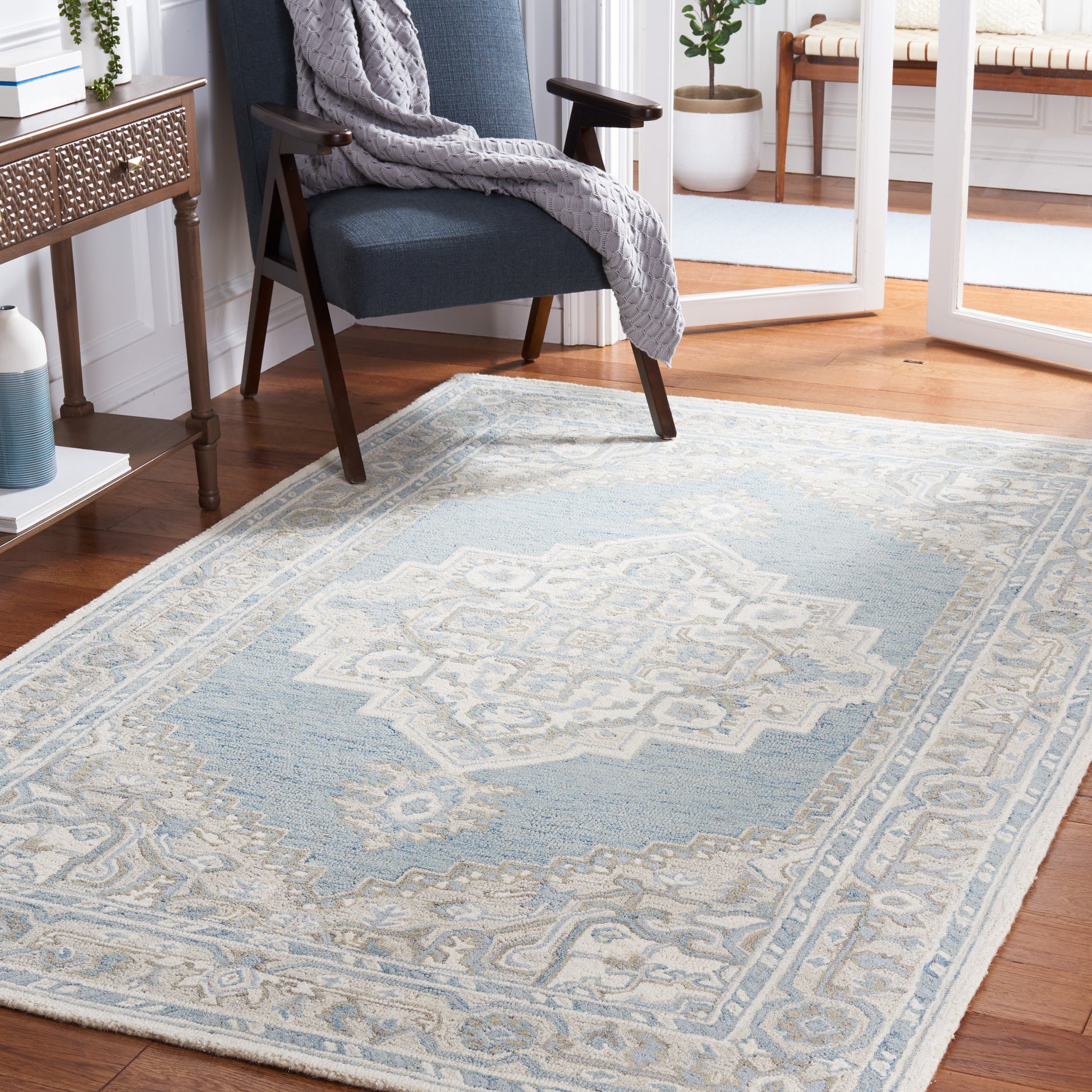 Safavieh Metro Met615K Light Blue/Ivory Area Rug