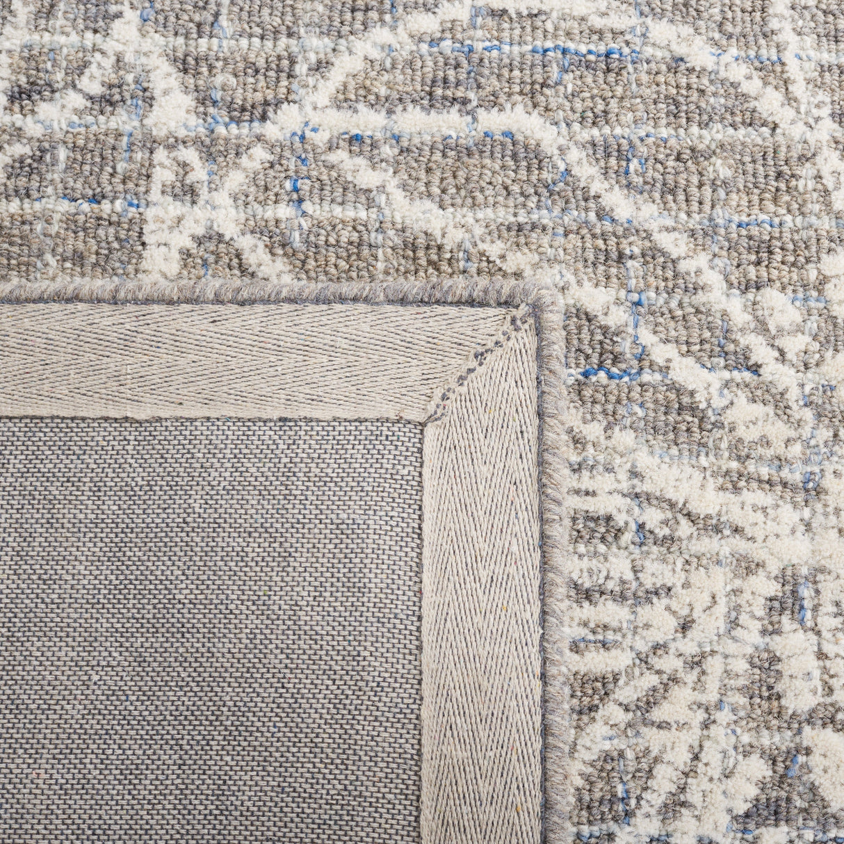 Safavieh Metro Met875B Beige/Ivory Rug.