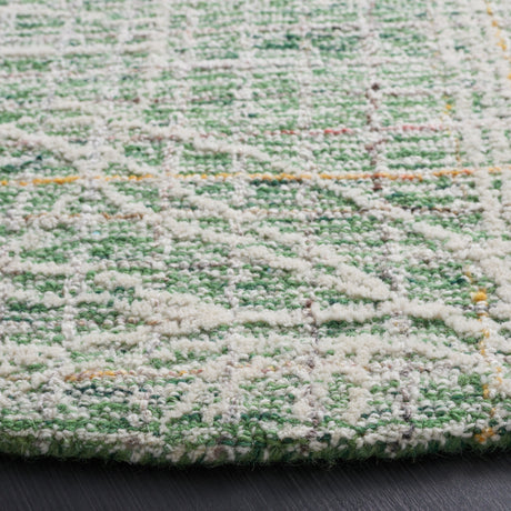 Safavieh Metro Met875Y Green/Ivory Rug.