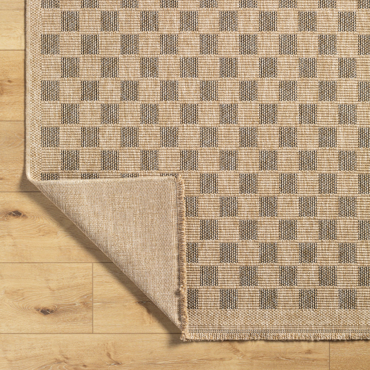Surya Mirage Mge-2311 Tan, Black Rug.