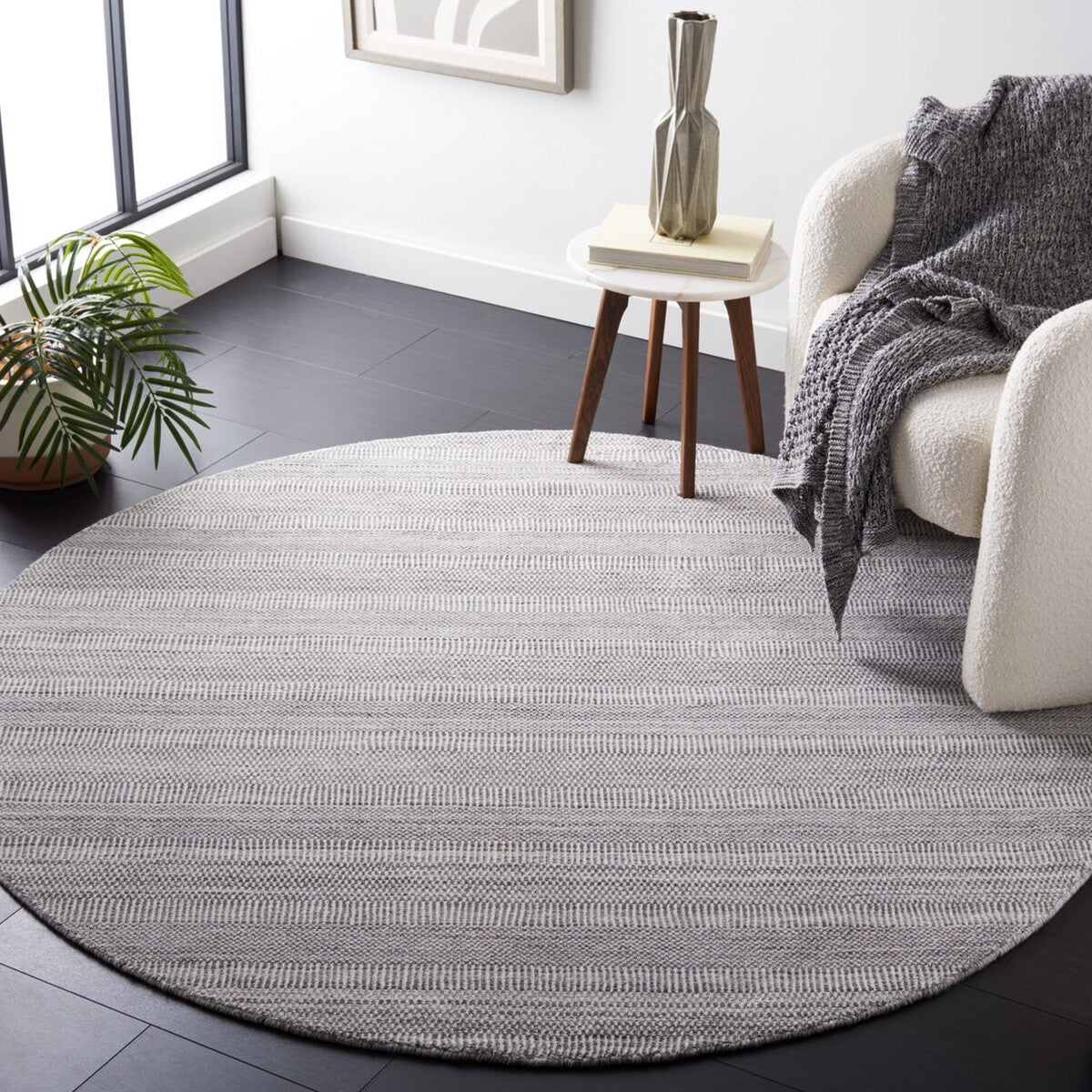 Safavieh Mirage Mir125T Brown/Ivory Rug.