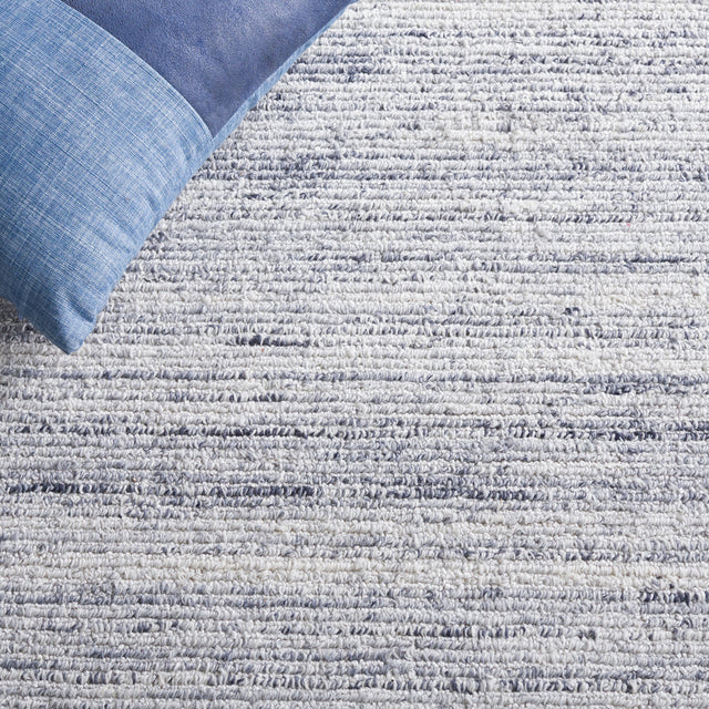 Safavieh Mirage Mir425M Blue/Ivory Rug.